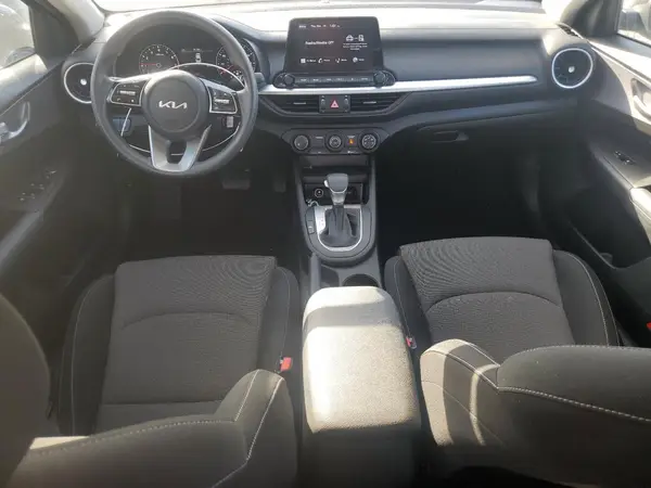 3KPF24AD7PE517584 2023 KIA FORTE - Image 8