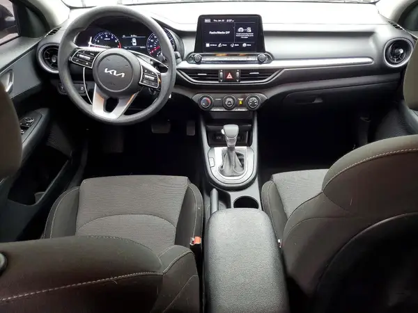3KPF24AD7PE518010 2023 KIA FORTE - Image 8