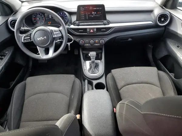 3KPF24AD7PE519688 2023 KIA FORTE - Image 8