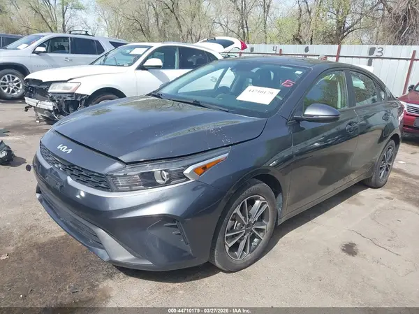 3KPF24AD7PE519884 2023 KIA FORTE - Image 2