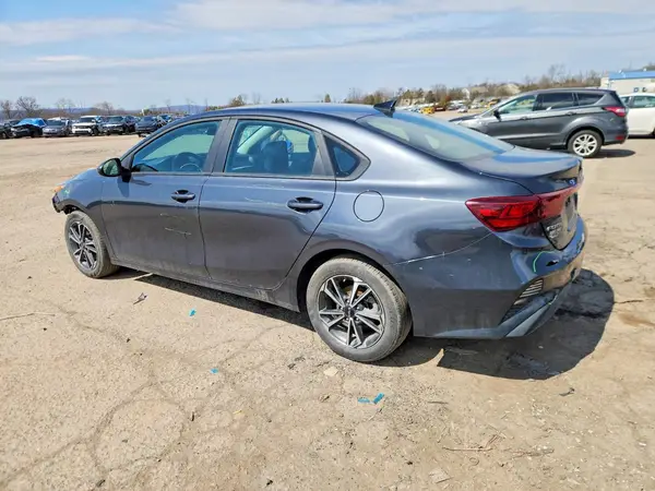 3KPF24AD7PE522221 2023 KIA FORTE - Image 2