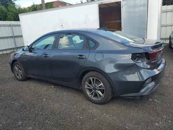 3KPF24AD7PE524695 2023 KIA FORTE - Image 2