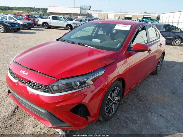 3KPF24AD7PE525670 2023 KIA FORTE - Image 2
