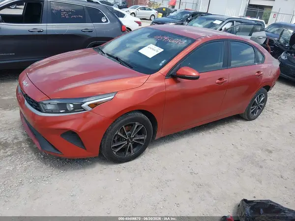 3KPF24AD7PE526771 2023 KIA FORTE - Image 2