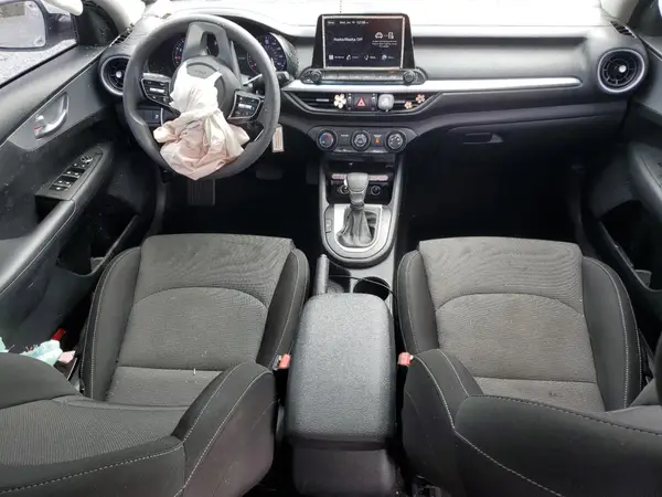3KPF24AD7PE527306 2023 KIA FORTE - Image 8