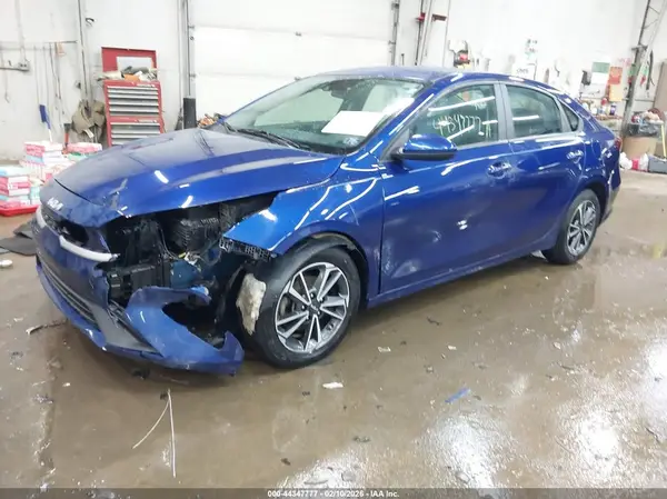 3KPF24AD7PE530609 2023 KIA FORTE - Image 2