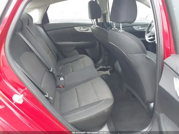 3KPF24AD7PE531825 2023 KIA FORTE - Image 8