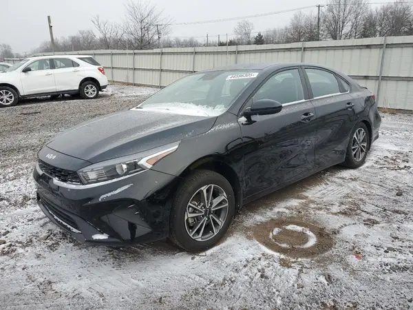 3KPF24AD7PE538452 2023 KIA FORTE - Image 1