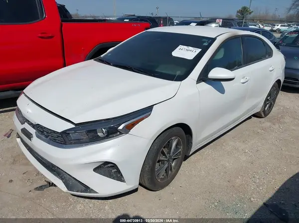 3KPF24AD7PE544848 2023 KIA FORTE - Image 2