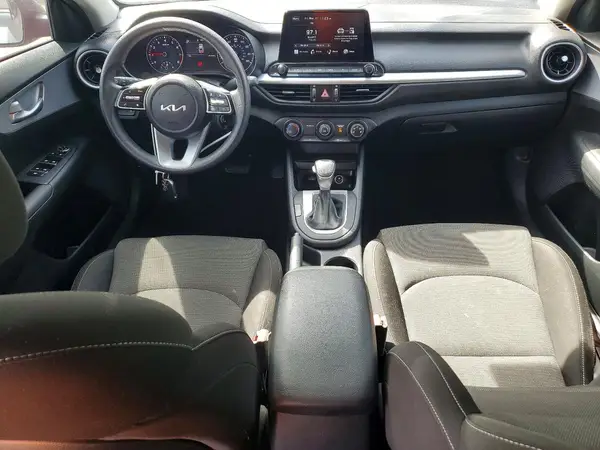 3KPF24AD7PE549225 2023 KIA FORTE - Image 8