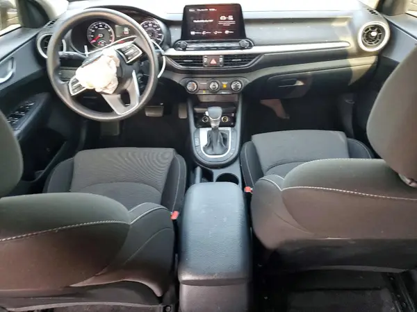 3KPF24AD7PE551167 2023 KIA FORTE - Image 8