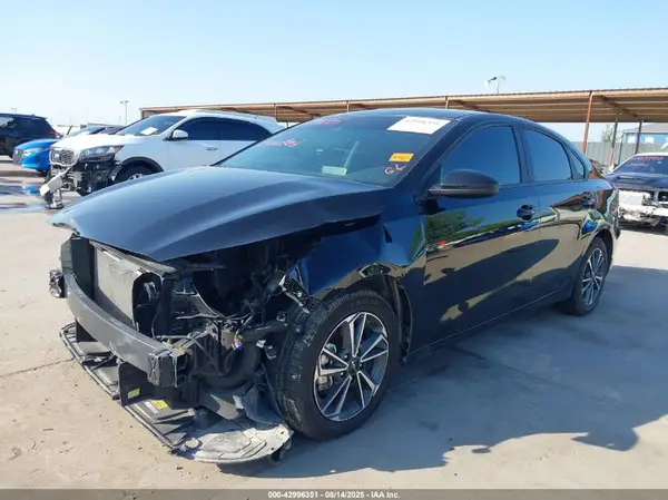 3KPF24AD7PE551718 2023 KIA FORTE - Image 2