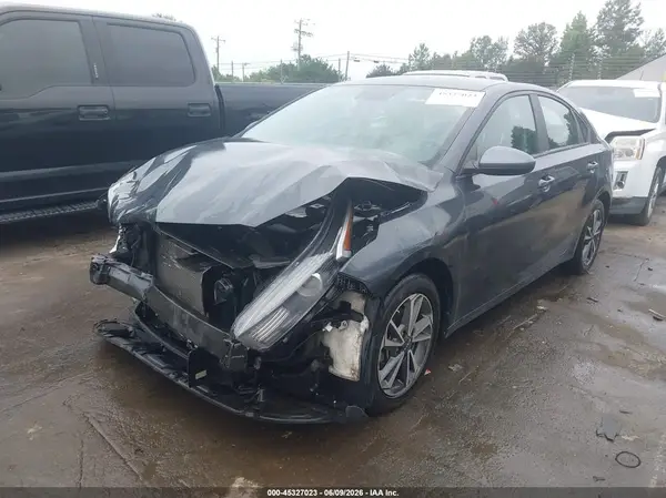 3KPF24AD7PE552867 2023 KIA FORTE - Image 2