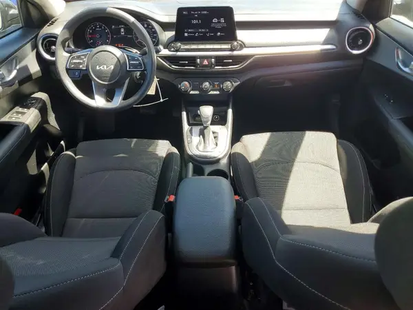 3KPF24AD7PE552920 2023 KIA FORTE - Image 8