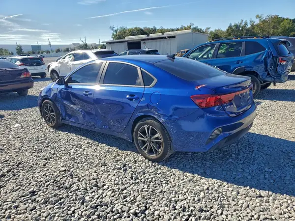 3KPF24AD7PE553243 2023 KIA FORTE - Image 2