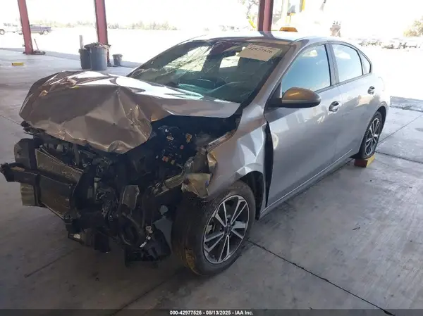 3KPF24AD7PE553436 2023 KIA FORTE - Image 2