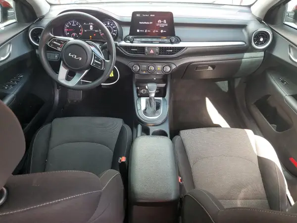 3KPF24AD7PE554764 2023 KIA FORTE - Image 8