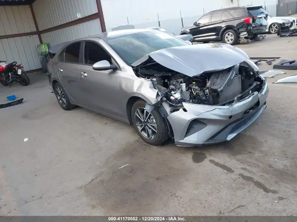 3KPF24AD7PE554845 2023 KIA FORTE - Image 1