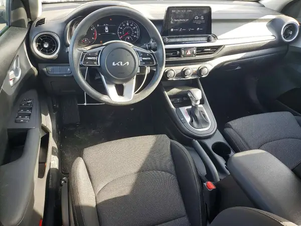 3KPF24AD7PE558782 2023 KIA FORTE - Image 8
