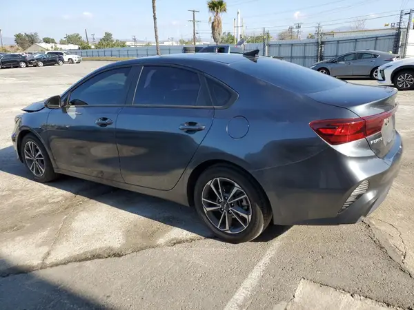 3KPF24AD7PE562721 2023 KIA FORTE - Image 2