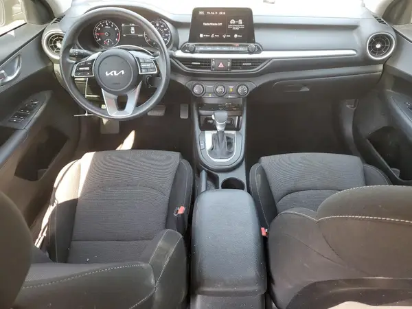 3KPF24AD7PE566820 2023 KIA FORTE - Image 8