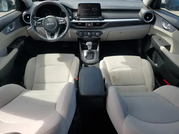 3KPF24AD7PE567577 2023 KIA FORTE - Image 8