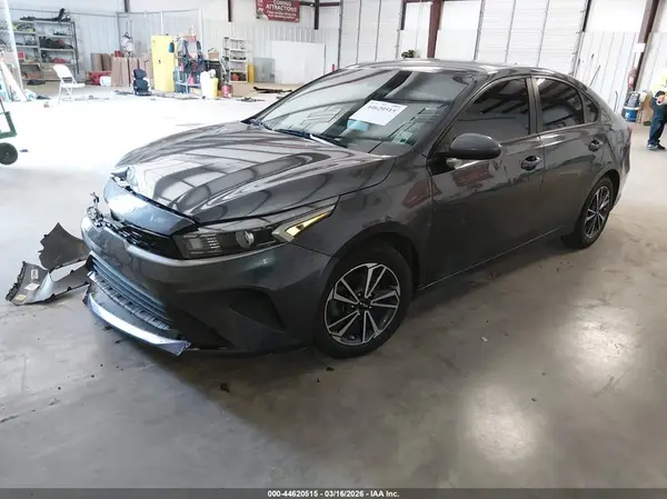 3KPF24AD7PE567773 2023 KIA FORTE - Image 2