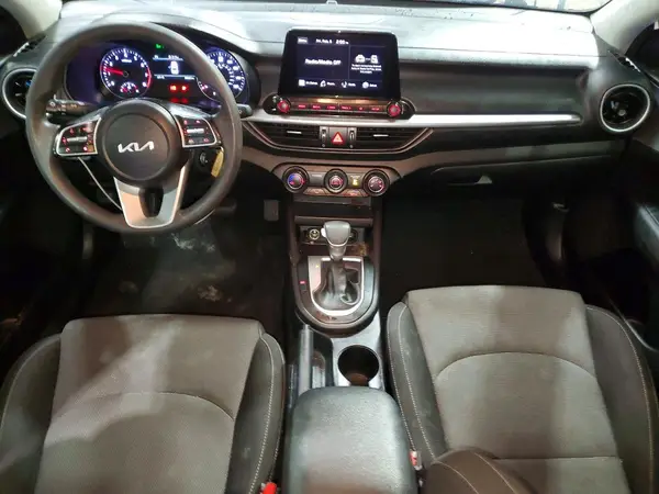 3KPF24AD7PE568003 2023 KIA FORTE - Image 8