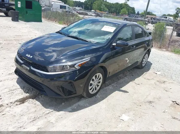 3KPF24AD7PE569121 2023 KIA FORTE - Image 2