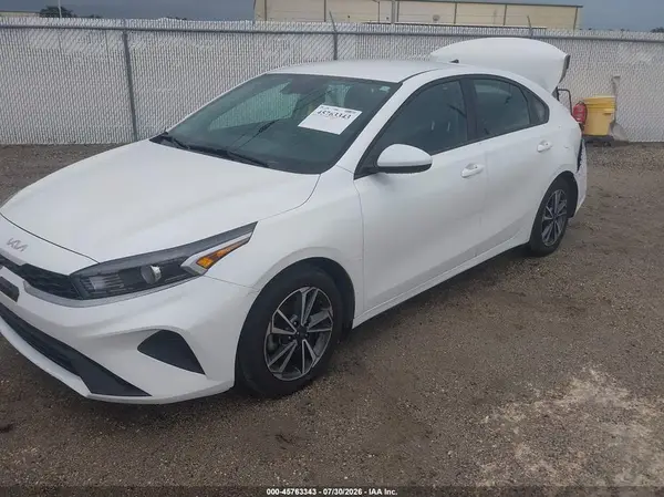 3KPF24AD7PE569426 2023 KIA FORTE - Image 2