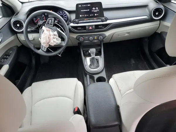 3KPF24AD7PE569510 2023 KIA FORTE - Image 8