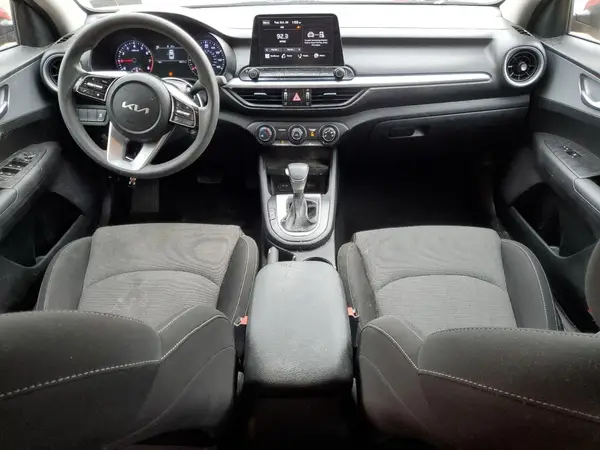 3KPF24AD7PE570267 2023 KIA FORTE - Image 8