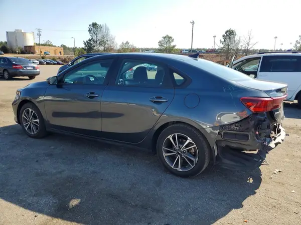 3KPF24AD7PE570396 2023 KIA FORTE - Image 2