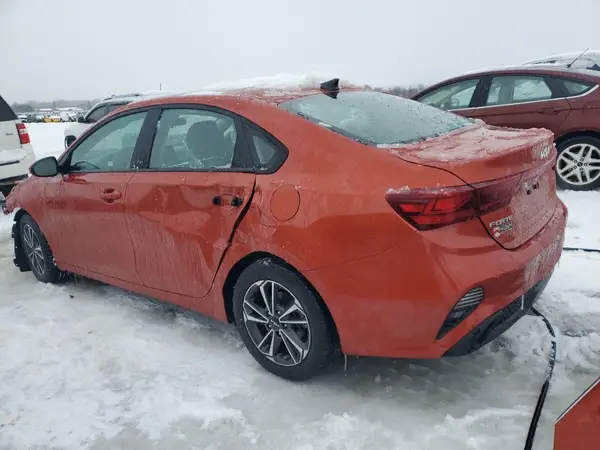 3KPF24AD7PE570642 2023 KIA FORTE - Image 2
