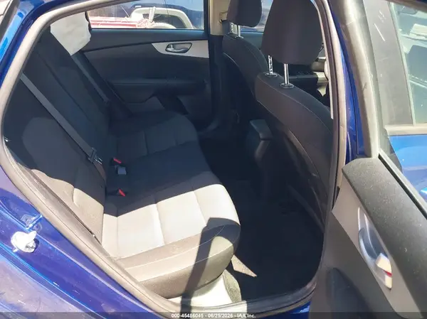 3KPF24AD7PE571371 2023 KIA FORTE - Image 8