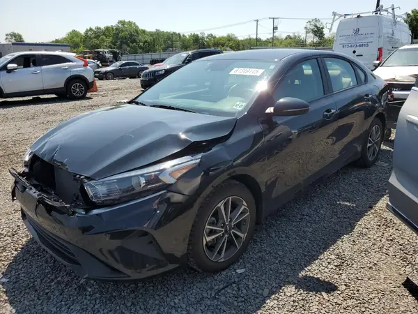 3KPF24AD7PE572844 2023 KIA FORTE - Image 1