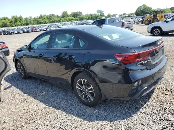3KPF24AD7PE572844 2023 KIA FORTE - Image 2