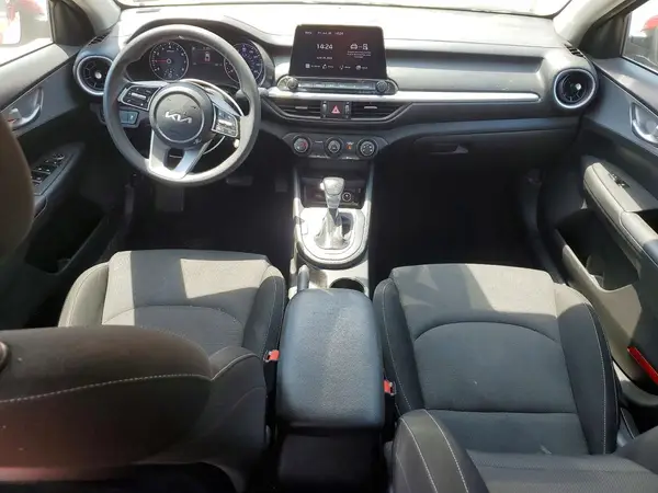 3KPF24AD7PE574657 2023 KIA FORTE - Image 8