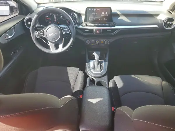3KPF24AD7PE578935 2023 KIA FORTE - Image 8
