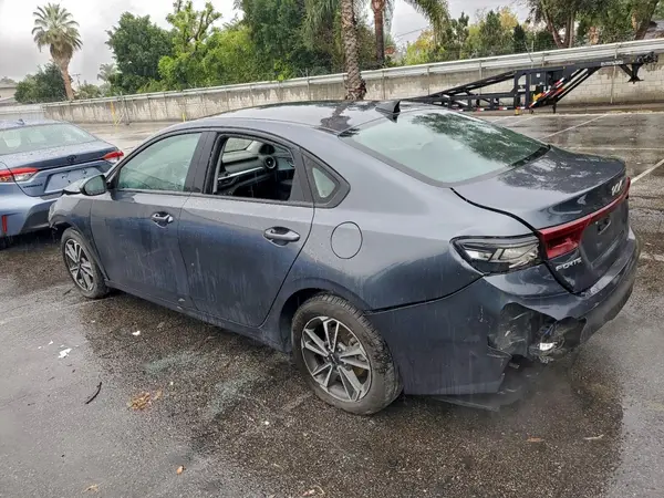 3KPF24AD7PE584007 2023 KIA FORTE - Image 2