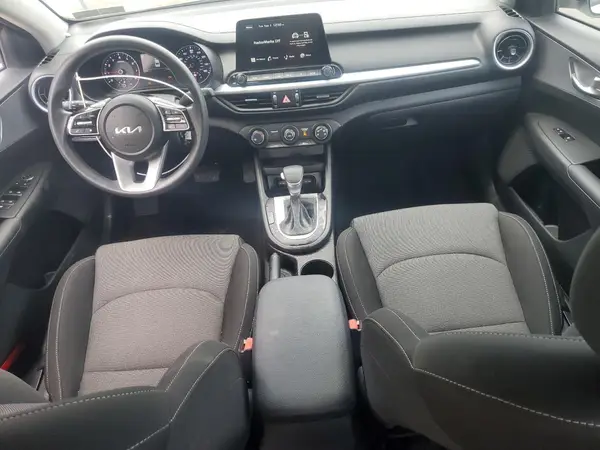 3KPF24AD7PE587103 2023 KIA FORTE - Image 8