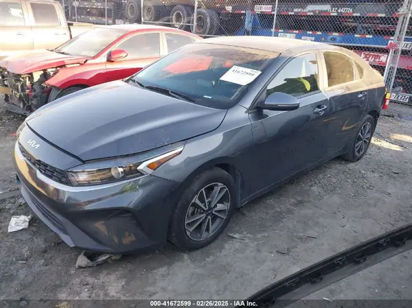 3KPF24AD7PE591202 2023 KIA FORTE - Image 2