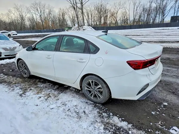 3KPF24AD7PE594830 2023 KIA FORTE - Image 2