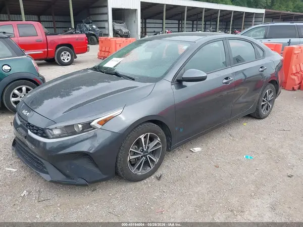 3KPF24AD7PE594990 2023 KIA FORTE - Image 2