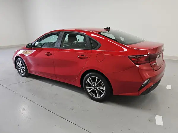 3KPF24AD7PE597467 2023 KIA FORTE - Image 2