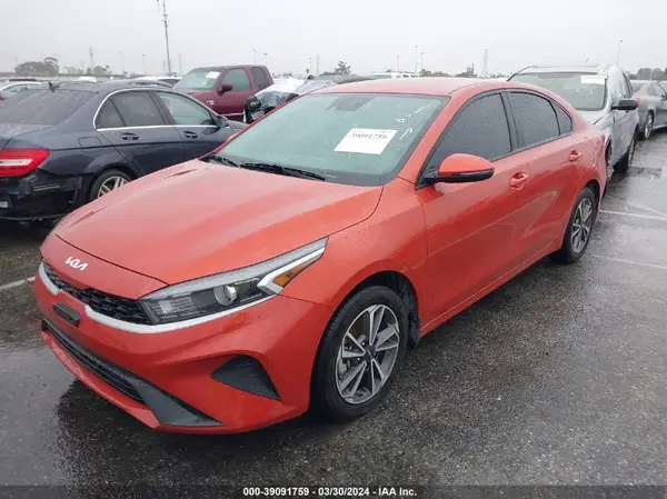 3KPF24AD7PE597937 2023 KIA FORTE - Image 2