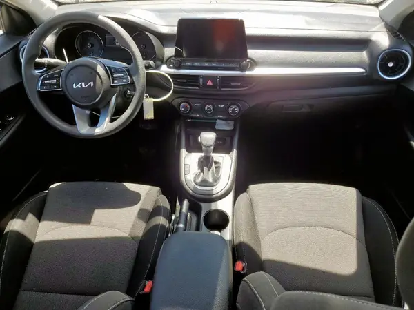 3KPF24AD7PE600237 2023 KIA FORTE - Image 8