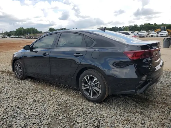 3KPF24AD7PE600318 2023 KIA FORTE - Image 2