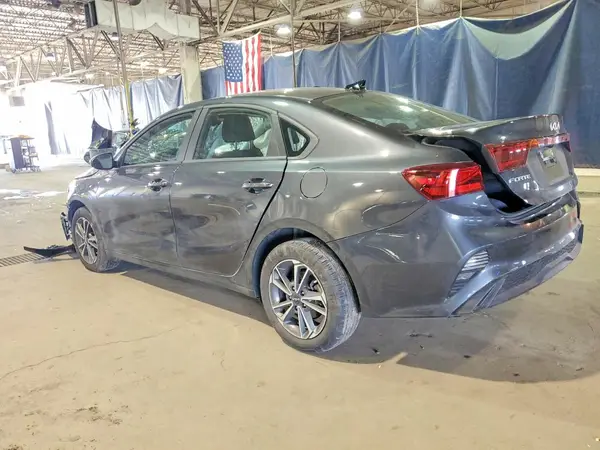 3KPF24AD7PE603333 2023 KIA FORTE - Image 2