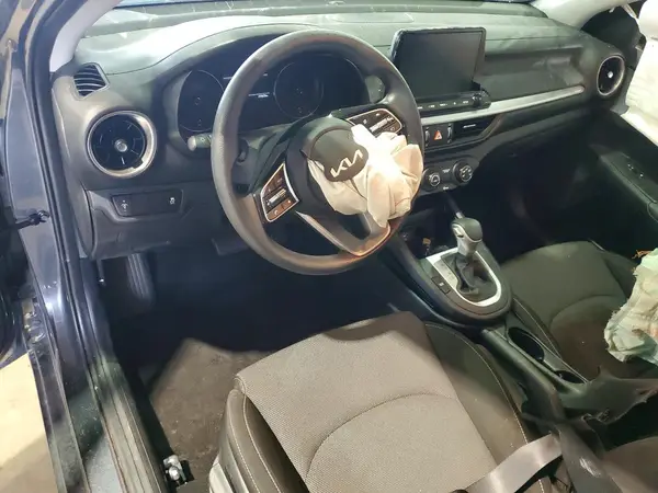 3KPF24AD7PE603333 2023 KIA FORTE - Image 8